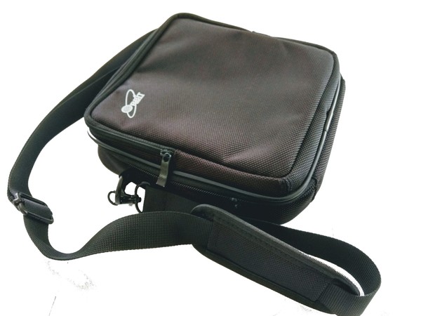 Originální transportní brašna pro braillský zápisník Orbit Reader 20.