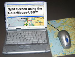 Kamerová lupa ColorMouseUSB připojená k notebooku.